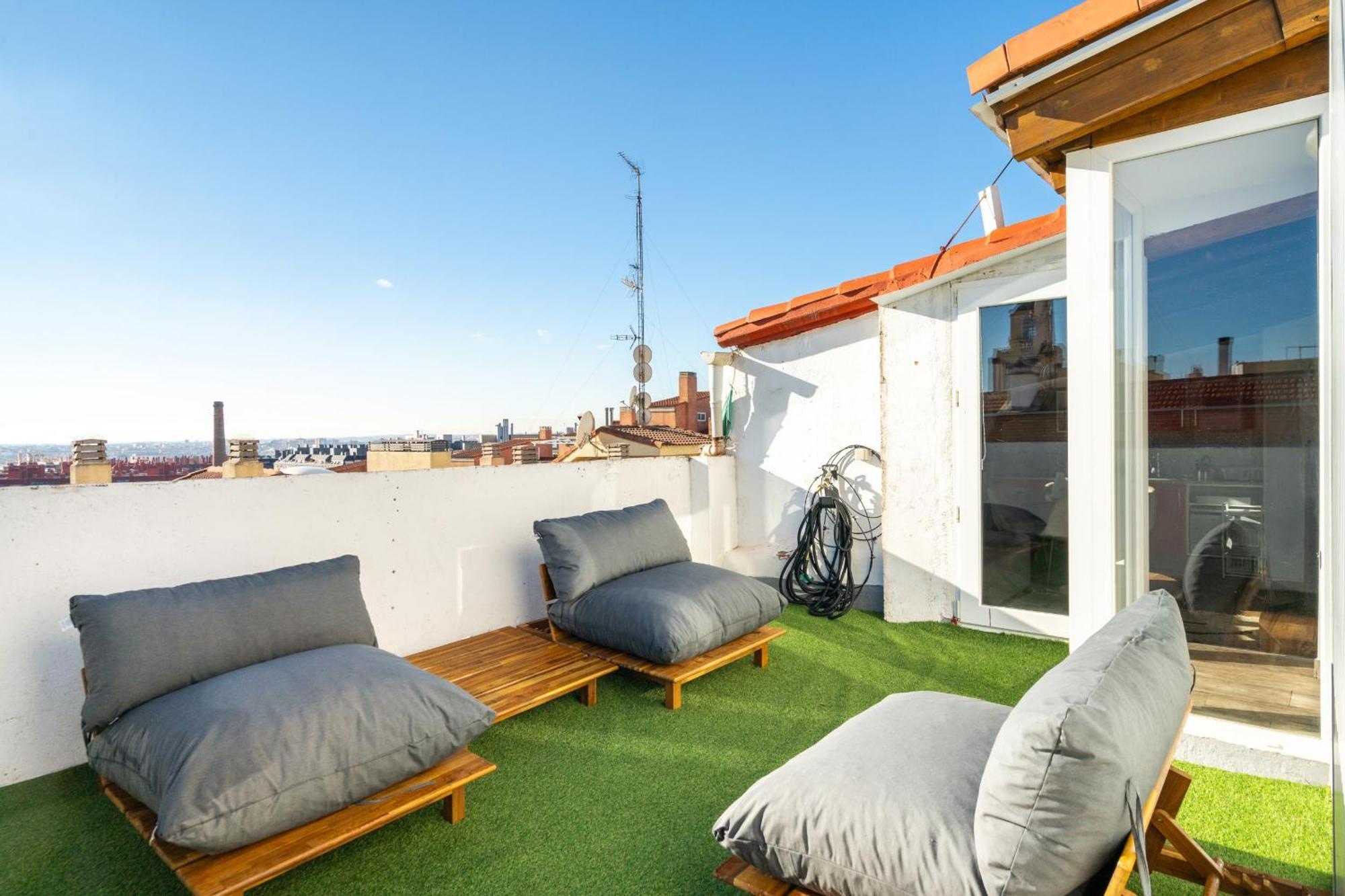 마드리드 Atico Con Terraza En Lavapies Alquiler Temporal 아파트 외부 사진